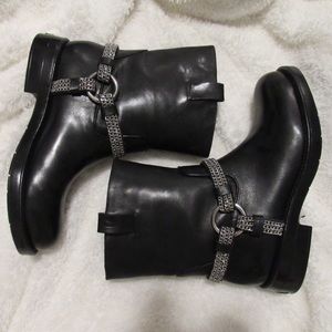 BRAND NEW! Karl Lagerfeld boots with chain detail.